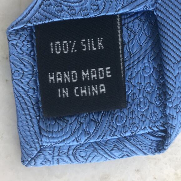 JoS. A. BANK BLUE TONE ON TONE ALL SILK NECKTIE - Picture 5 of 13